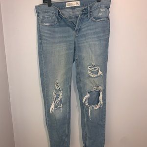Abercrombie & Fitch ripped boyfriend jeans